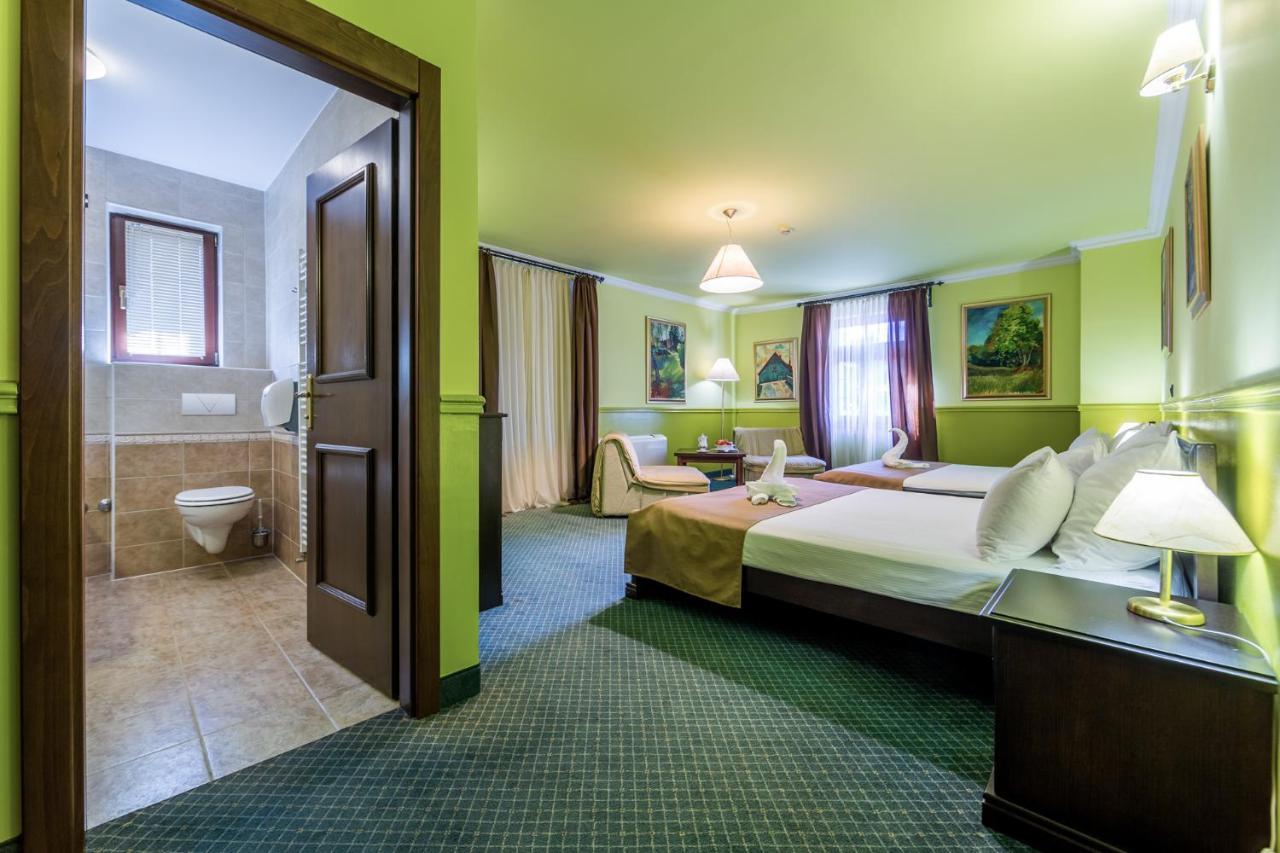 Hotel Bitoraj Fuzine Exterior photo