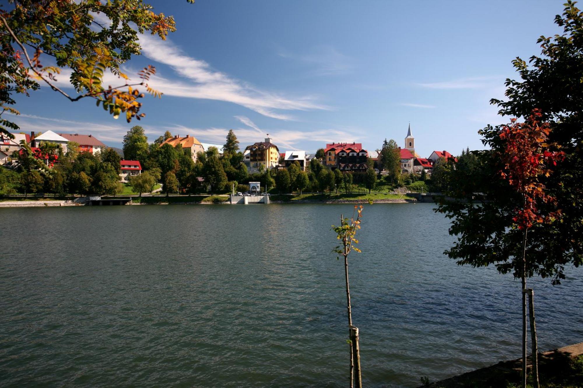 Hotel Bitoraj Fuzine Exterior photo
